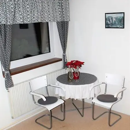 Apartma Adam Lejlighed *