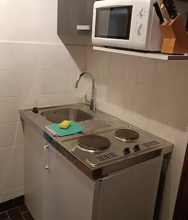 Apartma Adam Lejlighed *
