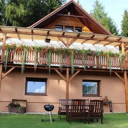 Apartma Adam *