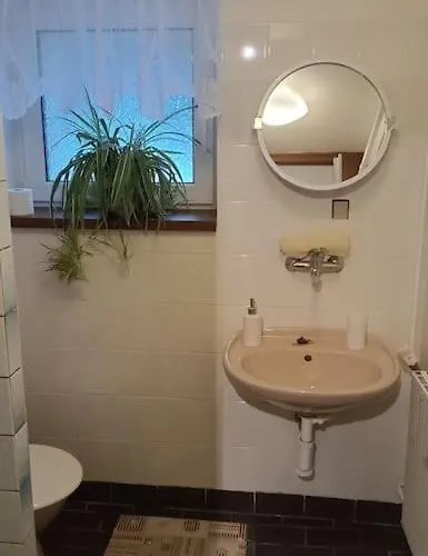 Apartma Adam *